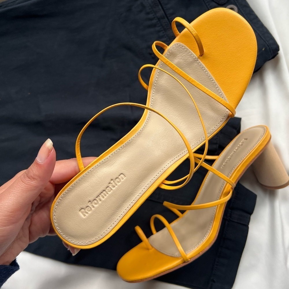 NWOT Reformation Rachel Heeled Sandal ✨🍊
